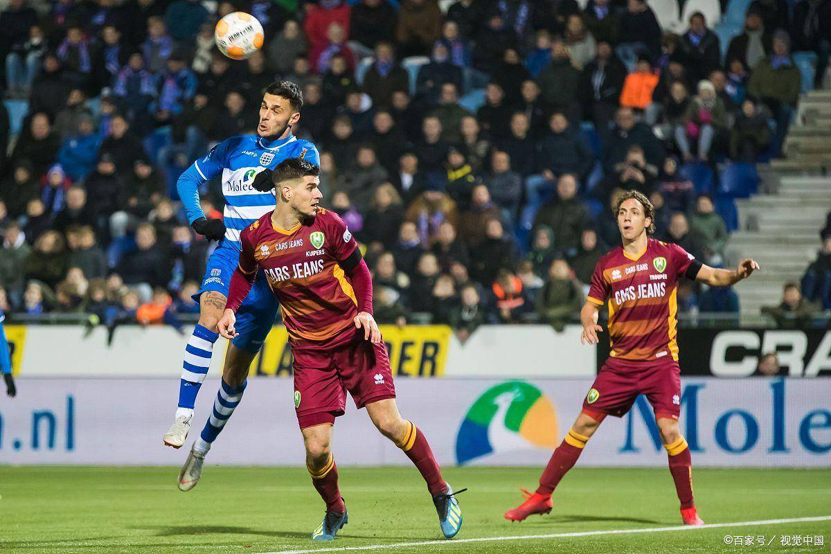 阿贾克斯主场击败瓦伦西亚,领先小组出线 阿贾克斯主场击败瓦伦西亚,领先小组出线